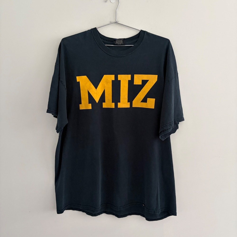 MV Sport Missouri Mizzou MIZ ZOU Black T-Shirt XXL Mens NCAA College Tee